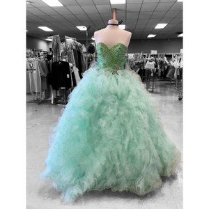 NEW Mori Lee Mint Ruffle Gown, Size 6
